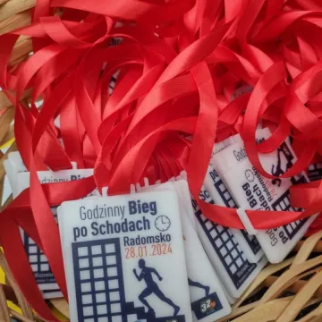 Bieg po schodach radomszczańskiego wieżowca. Wszystko dla WOŚP