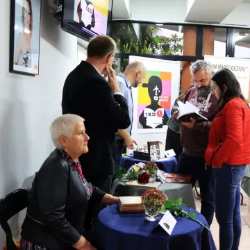 „Radomszczański Salon Literacki” w MBP w Radomsku. W ramach Nocy Bibliotek