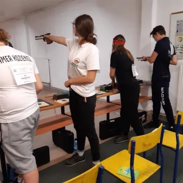 Strzeleckie sukcesy juniorek OKSS „10-ka” w Radomsku