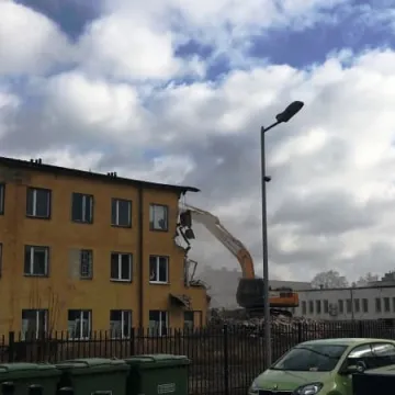 Wyburzają stary szpital 