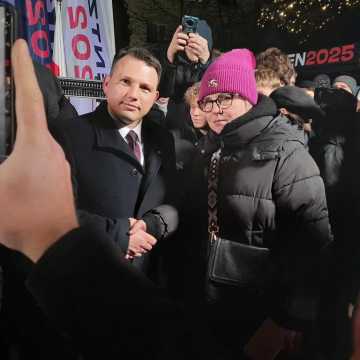 [WIDEO] Tak dla prostych podatków. Nie dla imigracji. Sławomir Mentzen pojawił się w Radomsku