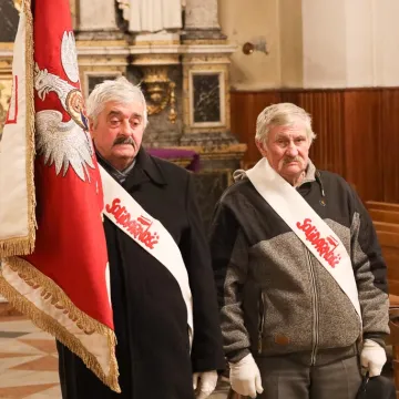 W Radomsku upamiętniono 41. rocznicę wprowadzenia stanu wojennego