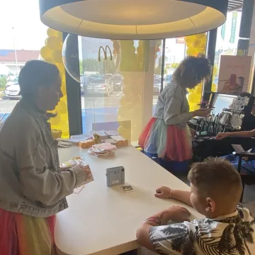 Tłumy na otwarciu McDonald’s w Radomsku