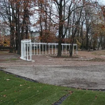 Rewaloryzacja parku Świętojańskiego. Ile już  zrobiono?