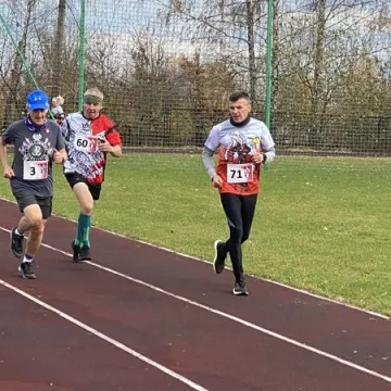 Biegacze upamiętnili w Radomsku Święto Niepodległości