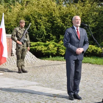 W Radomsku upamiętniono 77. rocznicę utworzenia KWP