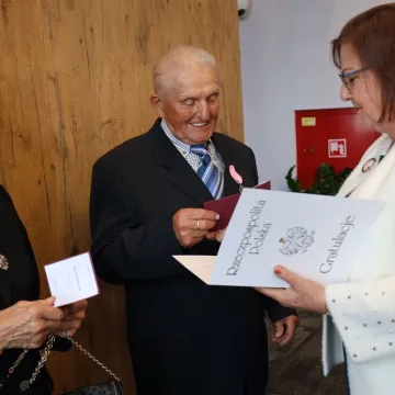 Złoci Małżonkowie uhonorowani medalami