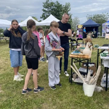 Twórcze chillowanie na Gliniankach. Piknik mimo kapryśnej pogody