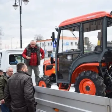 Miasto zakupiło nowy ciągnik