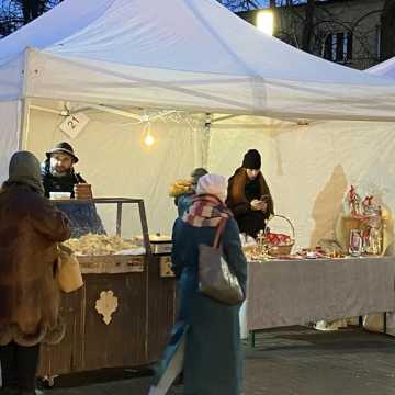 [WIDEO] Halina Mlynkova na Jarmarku Bożonarodzeniowym w Radomsku