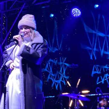 [WIDEO] Halina Mlynkova na Jarmarku Bożonarodzeniowym w Radomsku