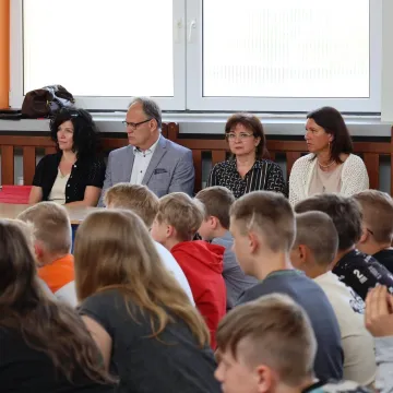 „Bezpieczne wakacje” – ruszył cykl szkoleń dla uczniów szkół podstawowych