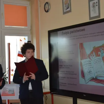 Patriotyczne warsztaty w I LO w Radomsku