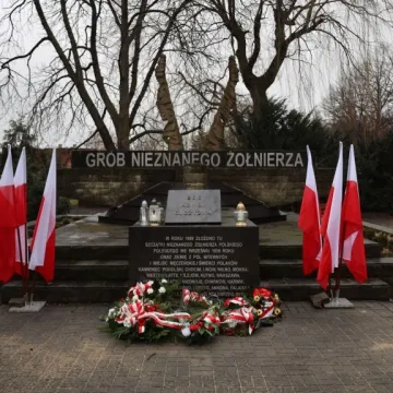 Władze Radomska upamiętniły rocznicę wyzwolenia miasta