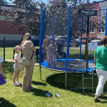 Plac zabaw przy PSP nr 7 oficjalnie otwarty