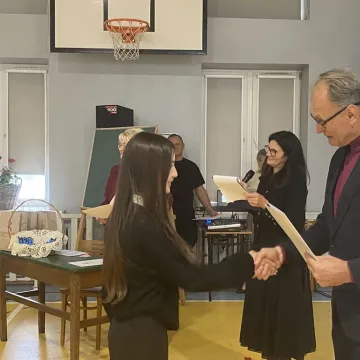 Najlepsi z najlepszych. Uczniowie  nagrodzeni stypendiami prezydenta