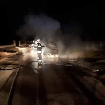 Pożar samochodu w Kodrębie