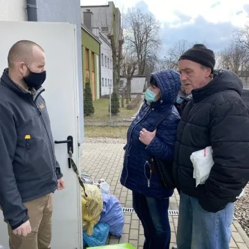 Oddali puszki, otrzymali sadzonki