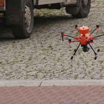 Antysmogowy dron przygotowuje się do pracy w Radomsku