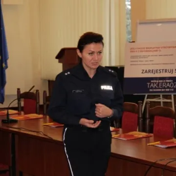 Policjanci szkolili seniorów