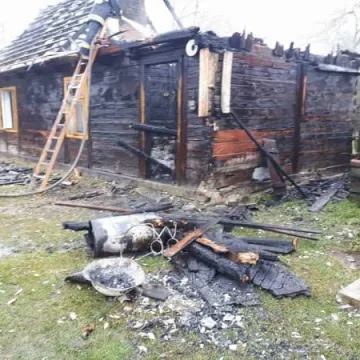 Pożar drewnianego domu