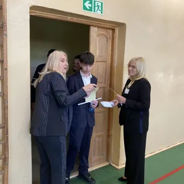 Polski na pierwszy ogień. Ósmoklasiści zaczynają egzaminy