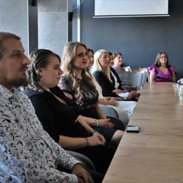 W szkołach w Radomsku będzie 25 nowych nauczycieli mianowanych