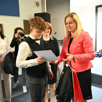 W „drzewniaku” w Radomsku recytowali w obcych językach