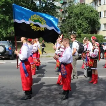 Kolorowa parada artystów z Cypru, Ukrainy i Polski