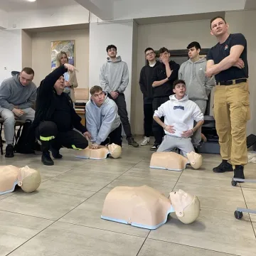 Uczyli się pierwszej pomocy. Tydzień Profilaktyki w „Mechaniku”