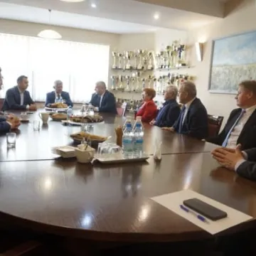 Spotkanie samorządowców z Markiem Belką