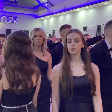 Szampańska zabawa studniówkowa ZSE w Radomsku