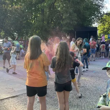 Magia kolorów, czyli Holi Day 2024 w Radomsku