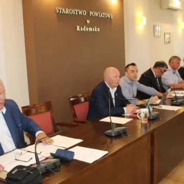 Nie będzie transmisji z obrad komisji w Starostwie