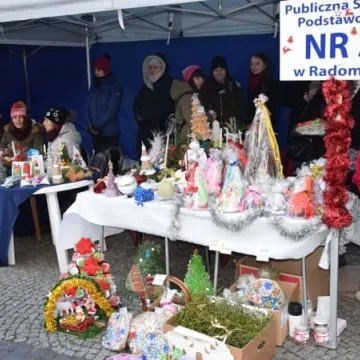 Miejska wigilia na placu 3 Maja