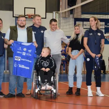 METPRIM Volley Radomsko gra i pomaga