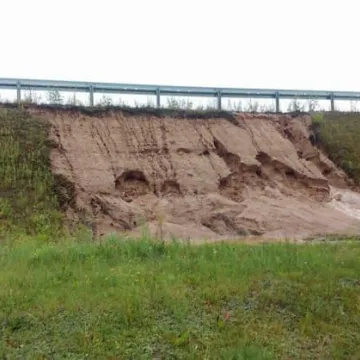 Zalane domy, rondo i uszkodzona obwodnica