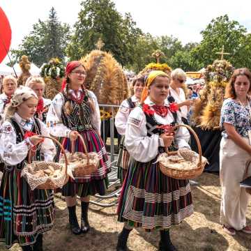 Tysiące mieszkańców Łódzkiego podziękowało za chleb z tegorocznych zbóż