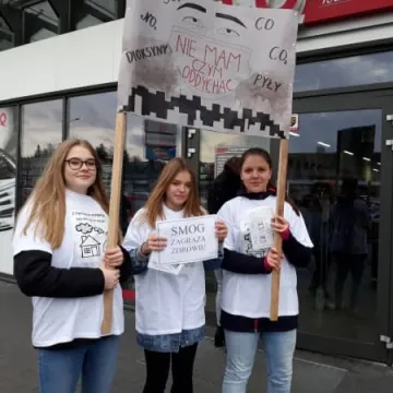 Happening antysmogowy uczniów ZSP1 w Radomsku