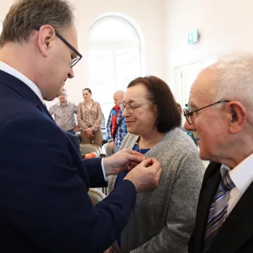 Złoci małżonkowie uhonorowani medalami