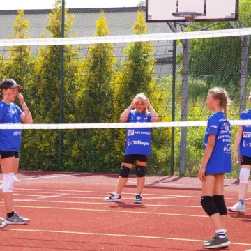 Siatkarski piknik rodzinny w Kietlinie