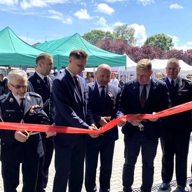 [WIDEO] Nowa siedziba OSP Strzałków uroczyście oddana do użytku