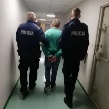 Groził nożem pracownicy MOPS