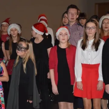 Świąteczny koncert charytatywny w PSP nr 6