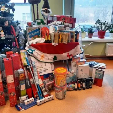 Podopieczni Środowiskowego Domu Samopomocy obdarowani „Myśliwską Paczką”