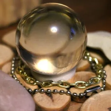 Wróżka online - sprawdź, co kryje się za tym tajemniczym zajęciem!