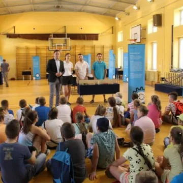 Naukobus odwiedził Publiczną Szkołę Podstawową nr 4 w Radomsku