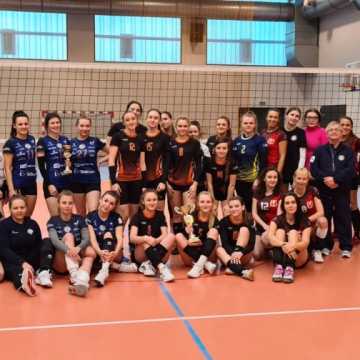 Siatkarki METPRIM Volley Radomsko drugie w Szczercowie