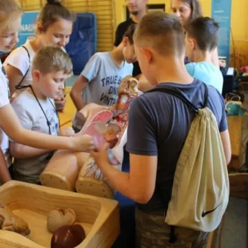 Naukobus odwiedził Publiczną Szkołę Podstawową nr 4 w Radomsku