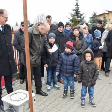 Jak ekologicznie palić w piecu?